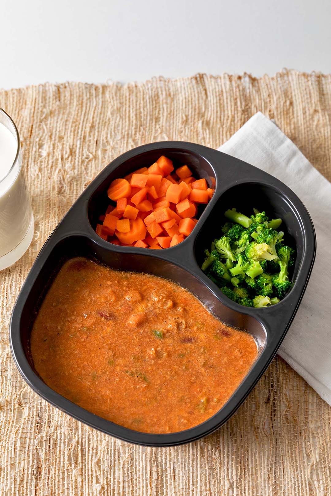 Beef Chili with Carrots & Broccoli Florets