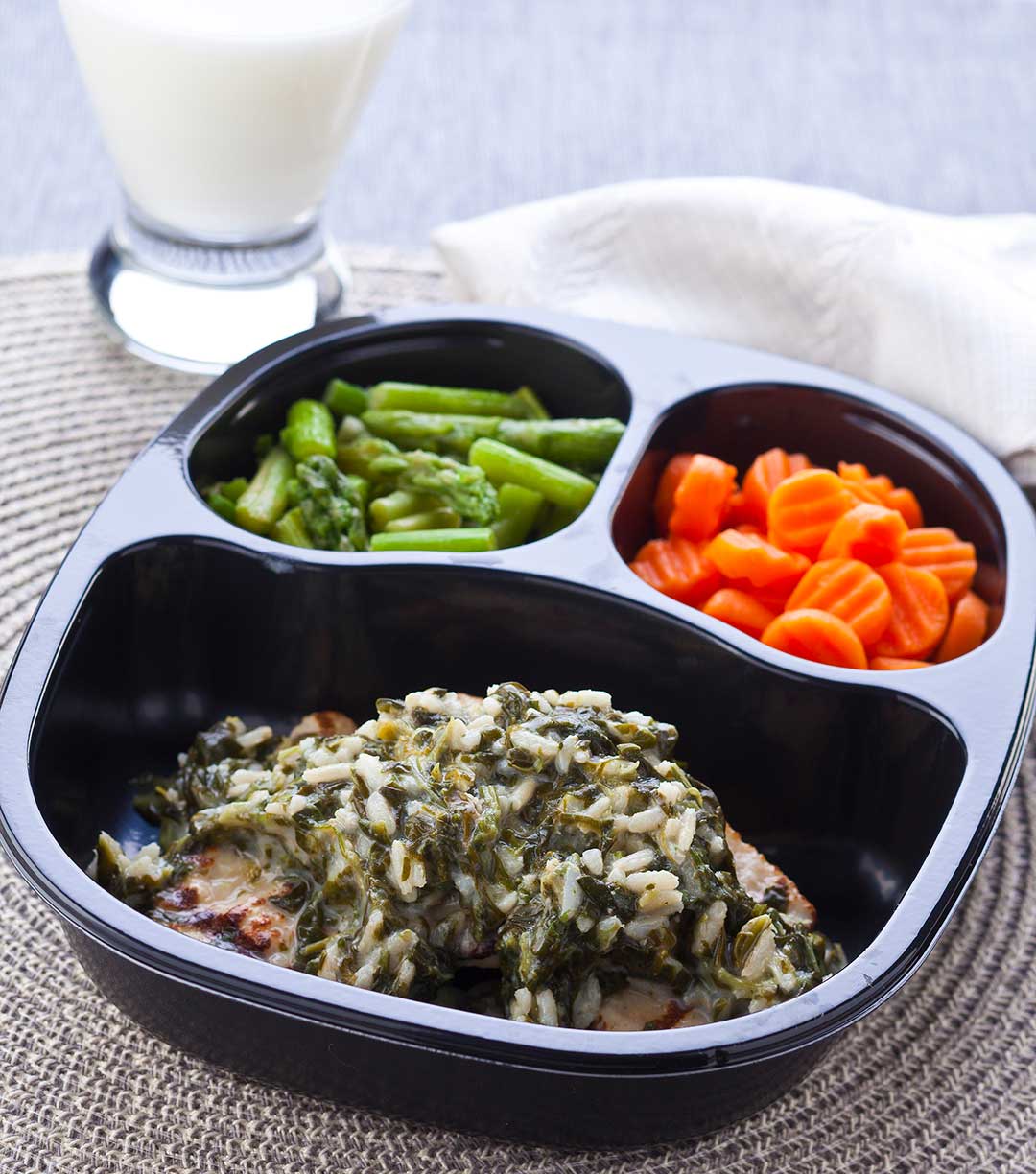 Chicken Florentine with Asparagus & Carrots