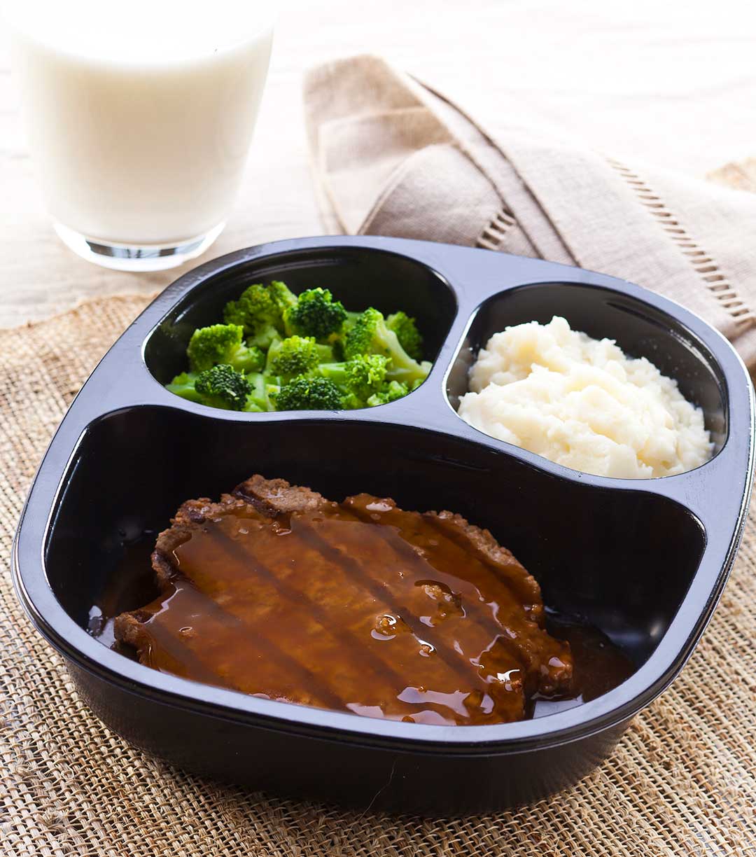 Beef Patty & Onion Gravy with Red Skin Potatoes & Broccoli Florets
